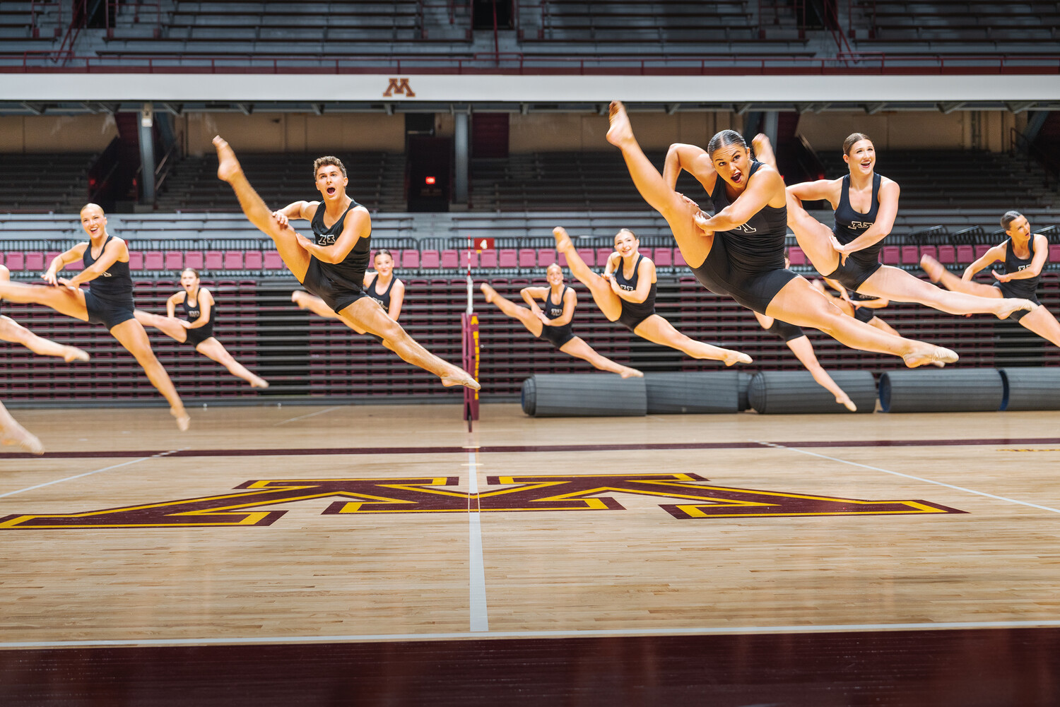 F25feature-danceteam-DavidEllis.jpg